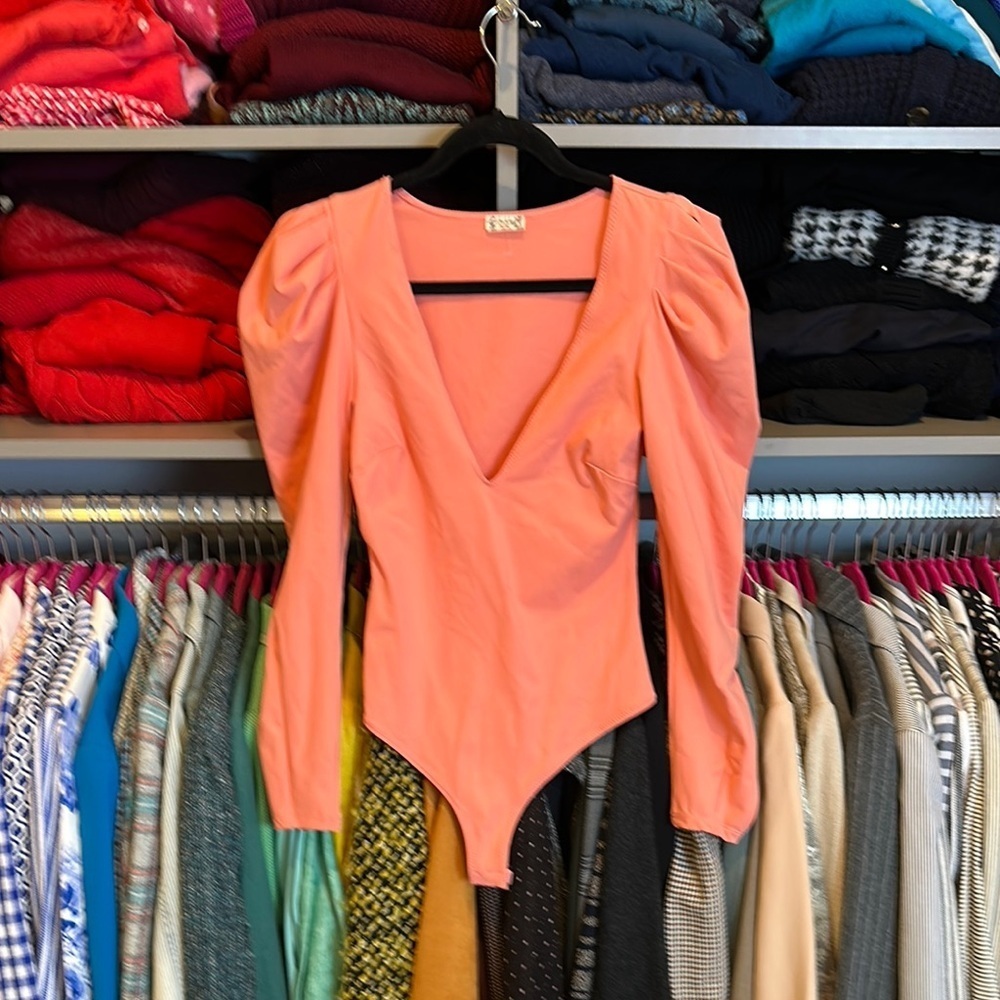 Free People coral long puff sleeve deep v body suit size S NWOT